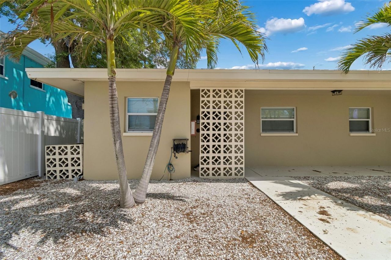 2307 Bay Boulevard , Indian Rocks Beach, FL 33785 Photo