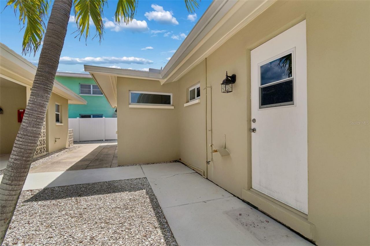 2307 Bay Boulevard , Indian Rocks Beach, FL 33785 Photo