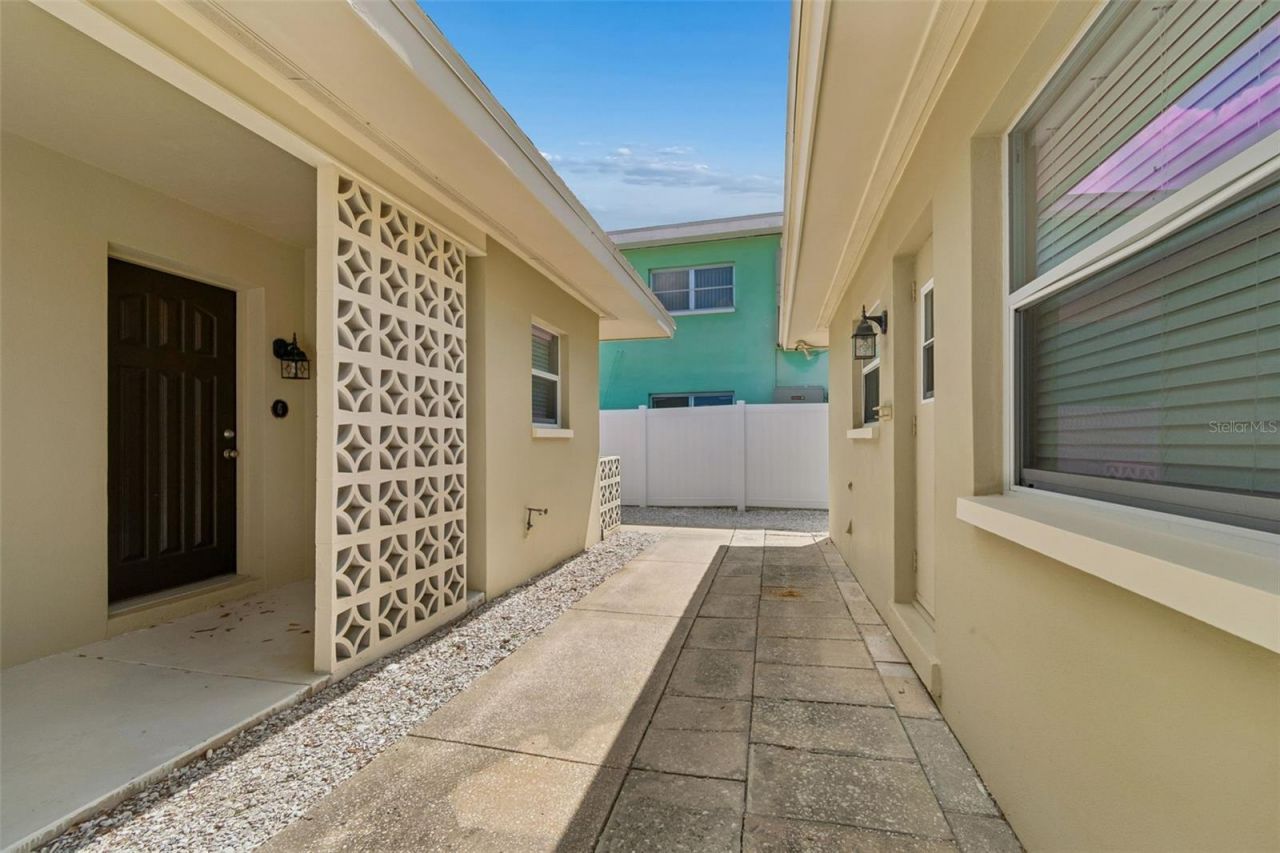 2307 Bay Boulevard , Indian Rocks Beach, FL 33785 Photo