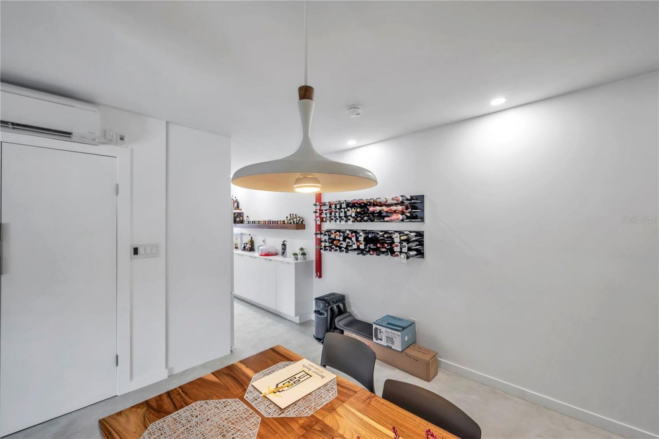 224 6th Avenue N, Unit 13, Saint Petersburg, FL 33701 Photo