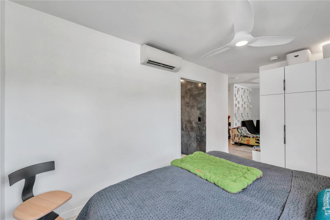 224 6th Avenue N, Unit 13, Saint Petersburg, FL 33701 Photo