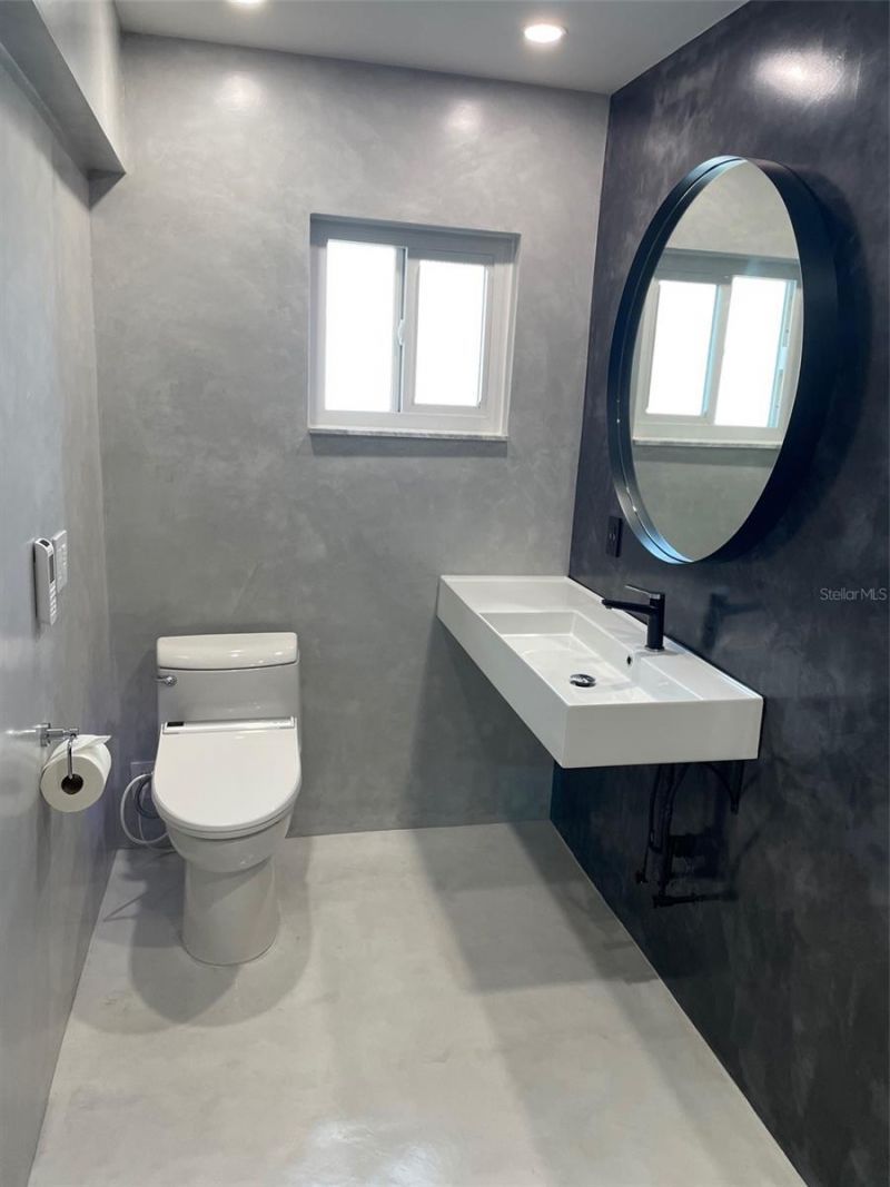 224 6th Avenue N, Unit 13, Saint Petersburg, FL 33701 Photo