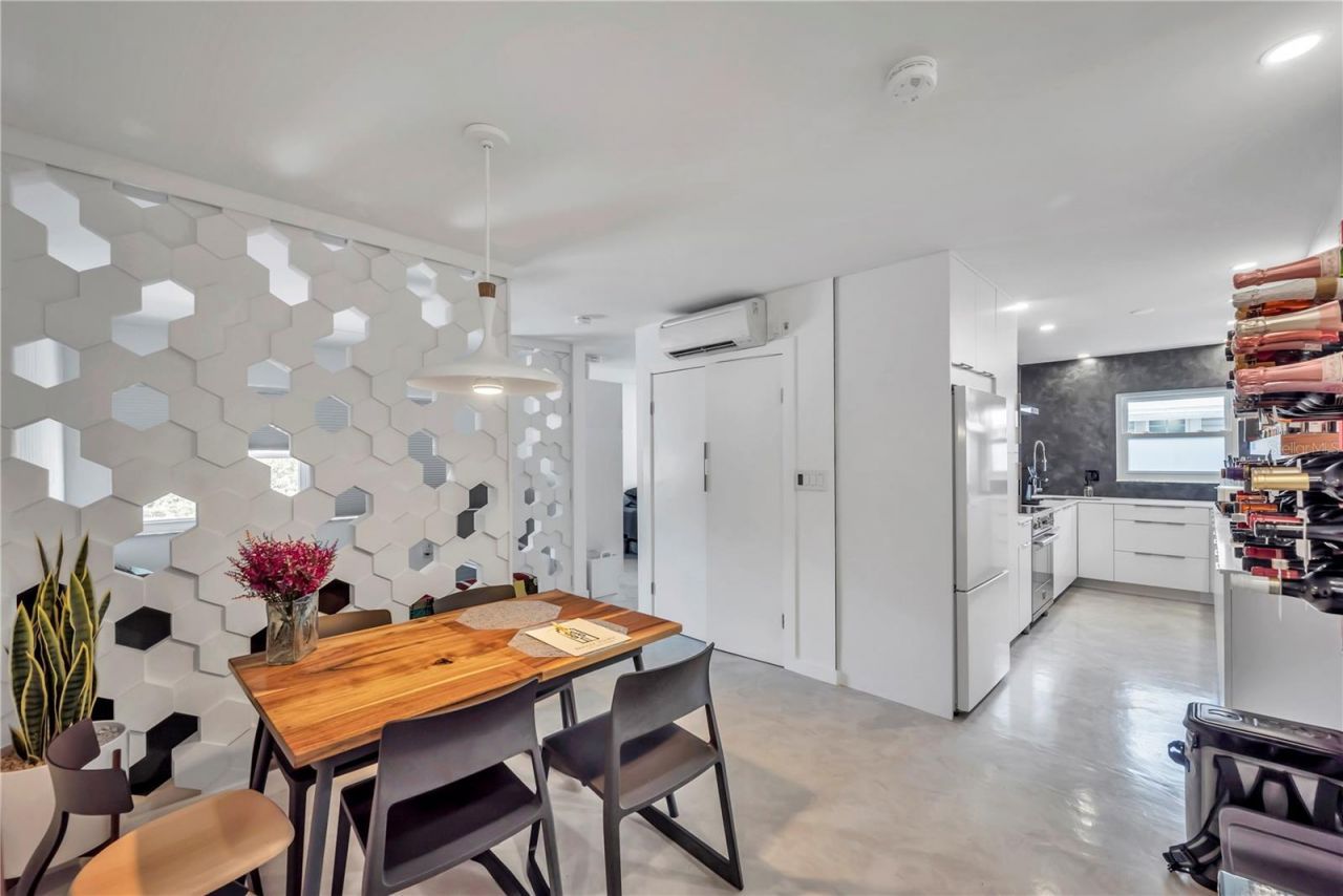 224 6th Avenue N, Unit 13, Saint Petersburg, FL 33701 Photo
