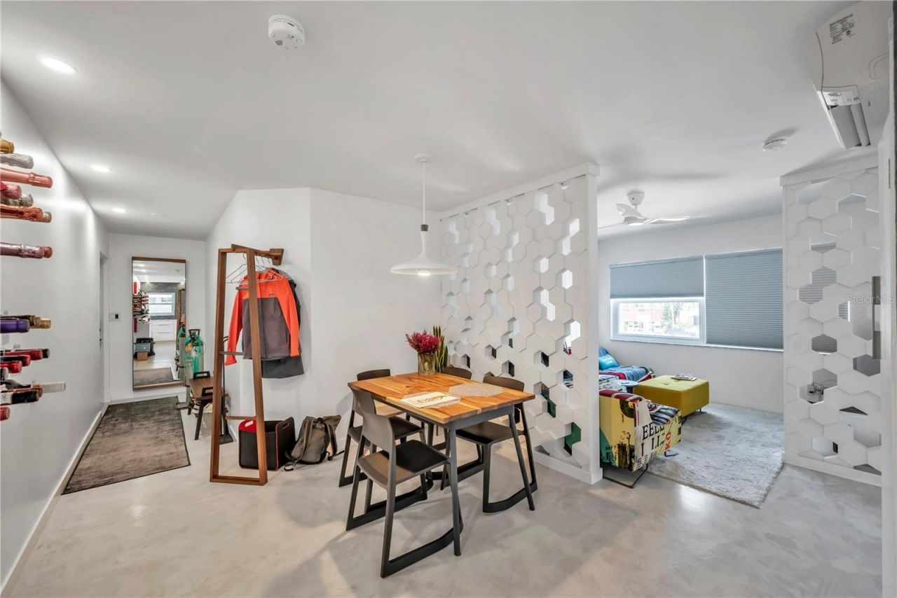 224 6th Avenue N, Unit 13, Saint Petersburg, FL 33701 Photo