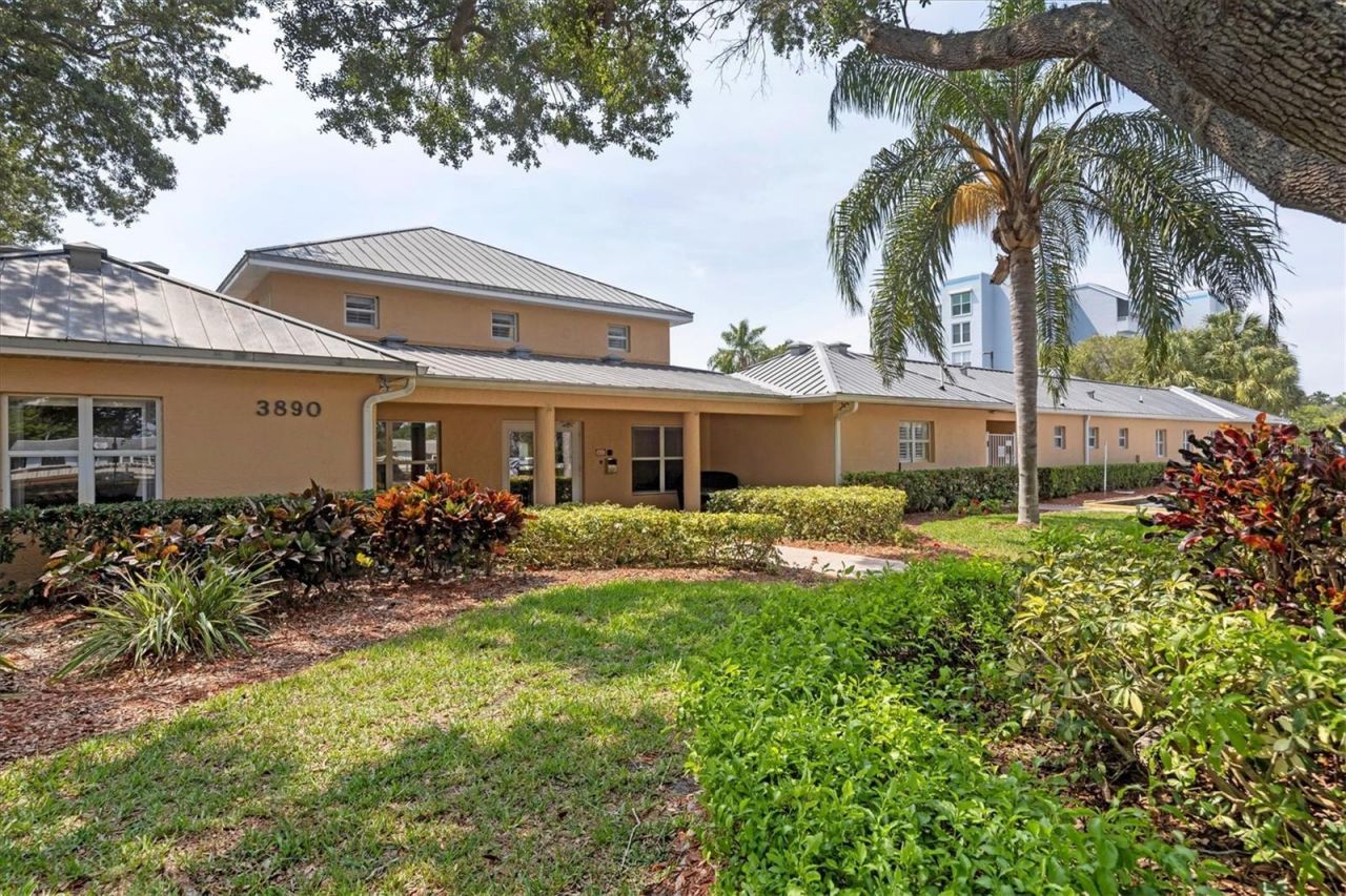 4440 Fairways Boulevard, Unit 307, Bradenton, FL 34209 Photo