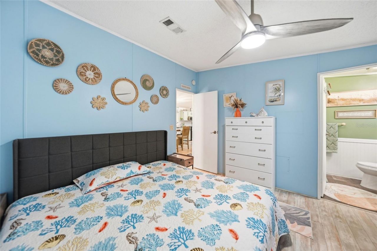 701 Aqui Esta Drive, Unit 230, Punta Gorda, FL 33950 Photo