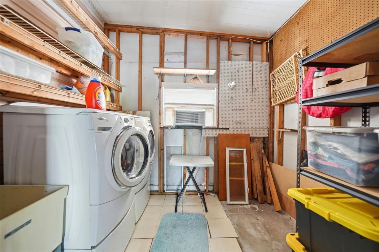 701 Aqui Esta Drive, Unit 230, Punta Gorda, FL 33950 Photo