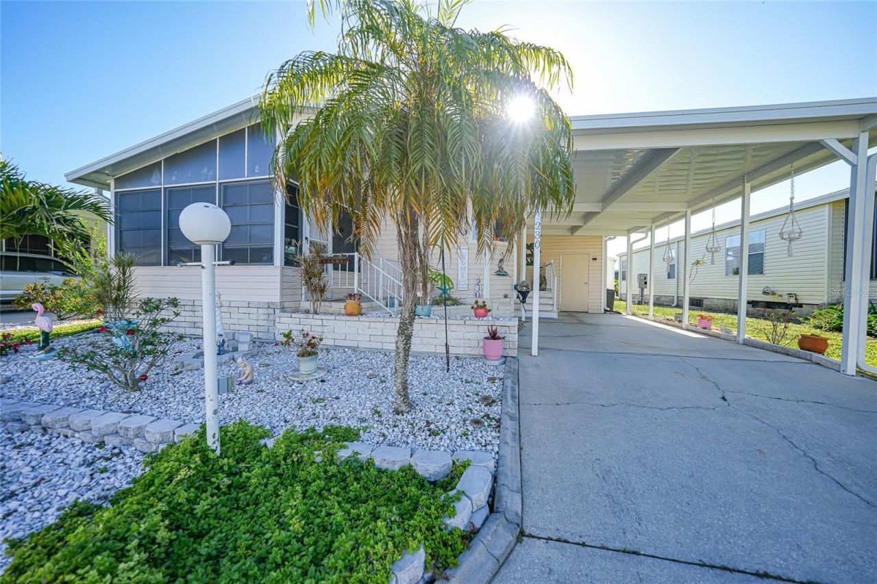 701 Aqui Esta Drive, Unit 230, Punta Gorda, FL 33950 Photo