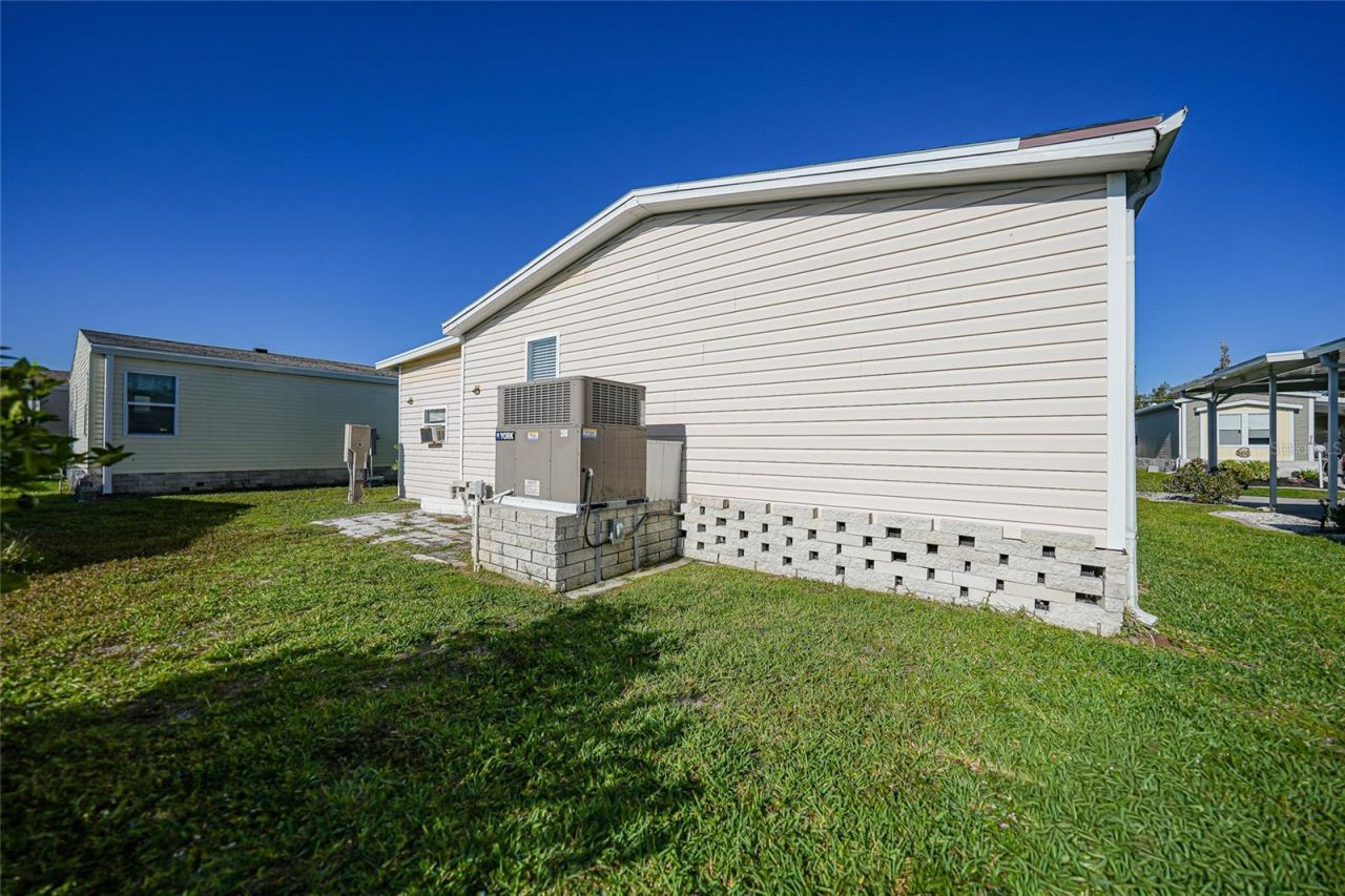 701 Aqui Esta Drive, Unit 230, Punta Gorda, FL 33950 Photo