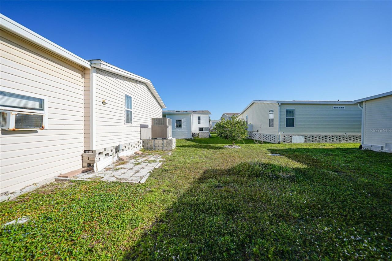 701 Aqui Esta Drive, Unit 230, Punta Gorda, FL 33950 Photo