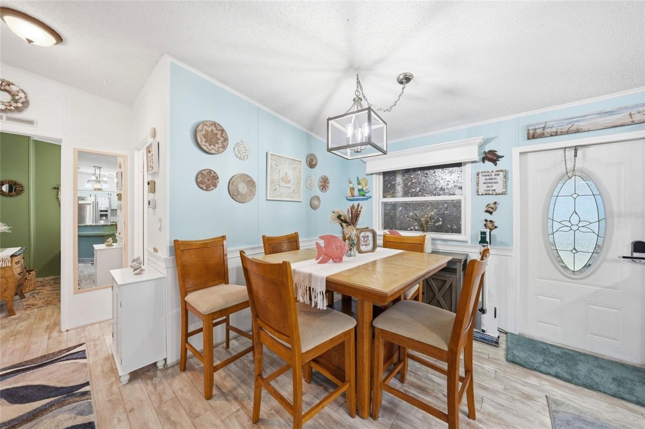 701 Aqui Esta Drive, Unit 230, Punta Gorda, FL 33950 Photo