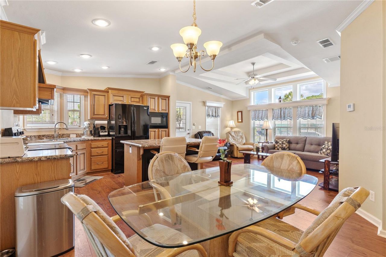 2417 Vindale Road, Tavares, FL 32778 Photo