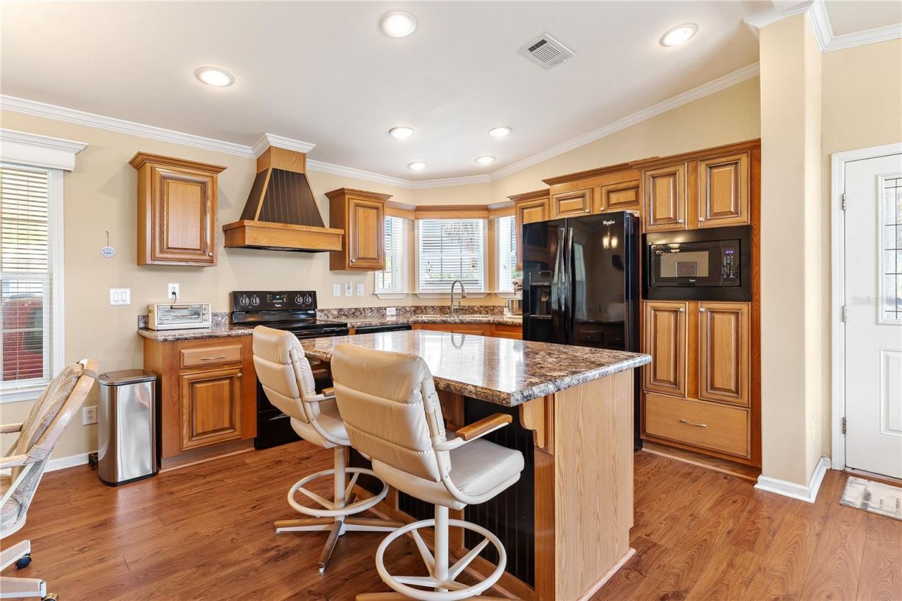 2417 Vindale Road, Tavares, FL 32778 Photo