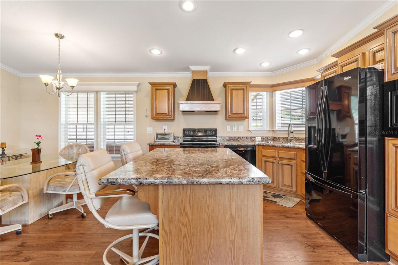 2417 Vindale Road, Tavares, FL 32778 Photo