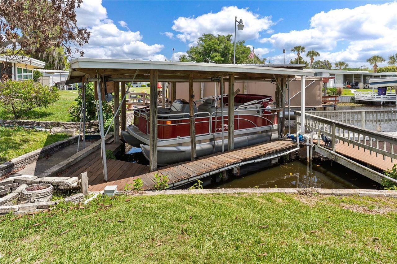 2417 Vindale Road, Tavares, FL 32778 Photo