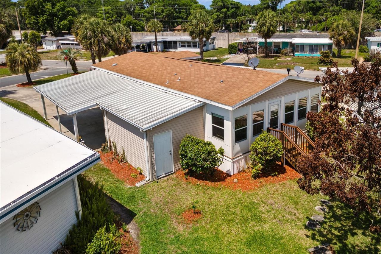 2417 Vindale Road, Tavares, FL 32778 Photo