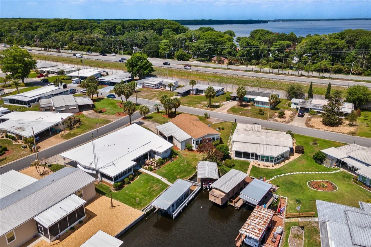 2417 Vindale Road, Tavares, FL 32778 Photo