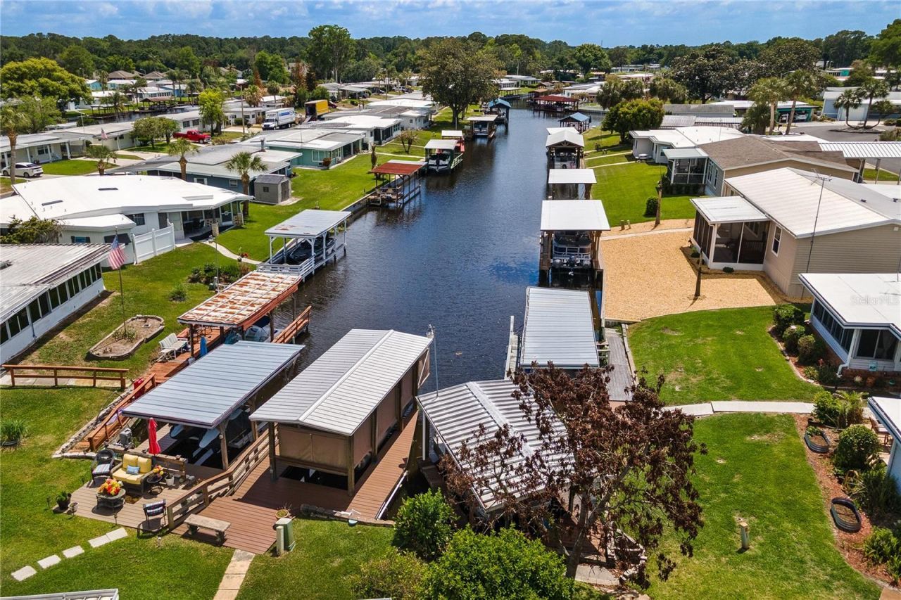 2417 Vindale Road, Tavares, FL 32778 Photo