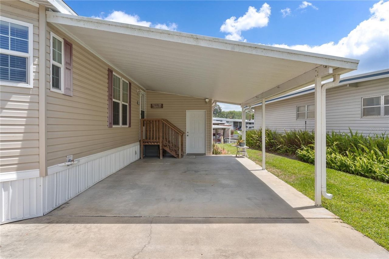 2417 Vindale Road, Tavares, FL 32778 Photo