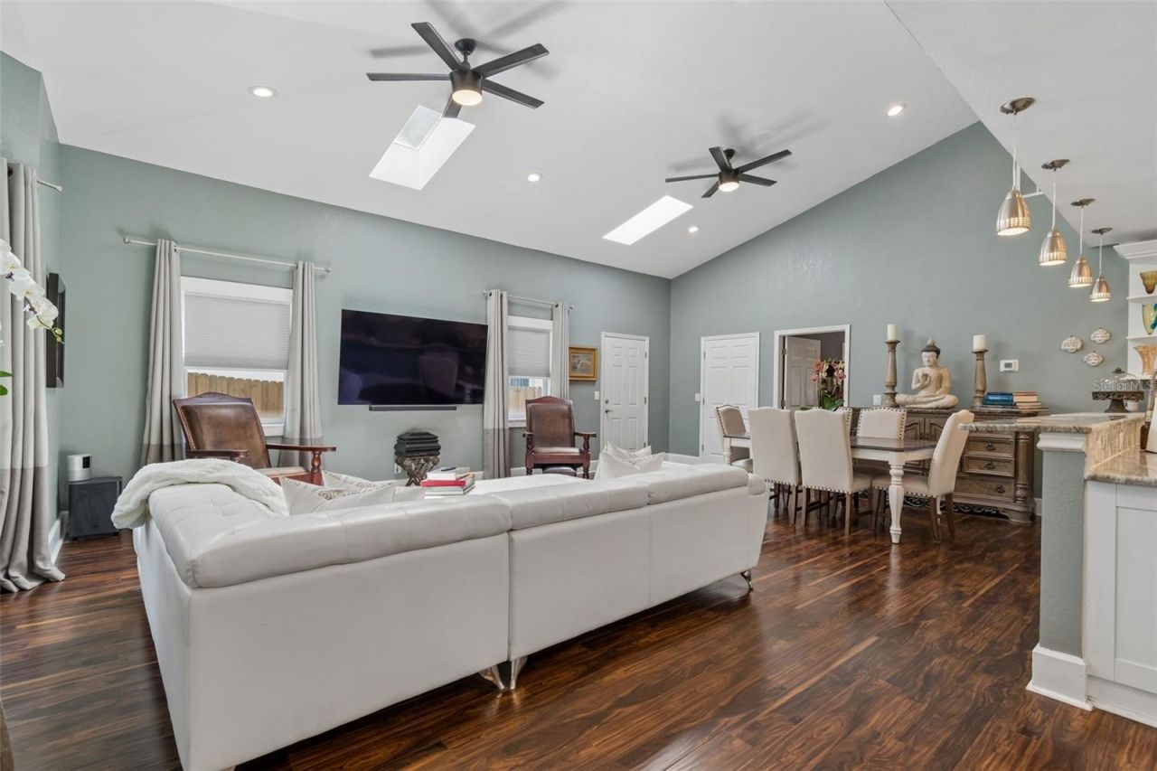 1024 16th Avenue N, Saint Petersburg, FL 33704 Photo