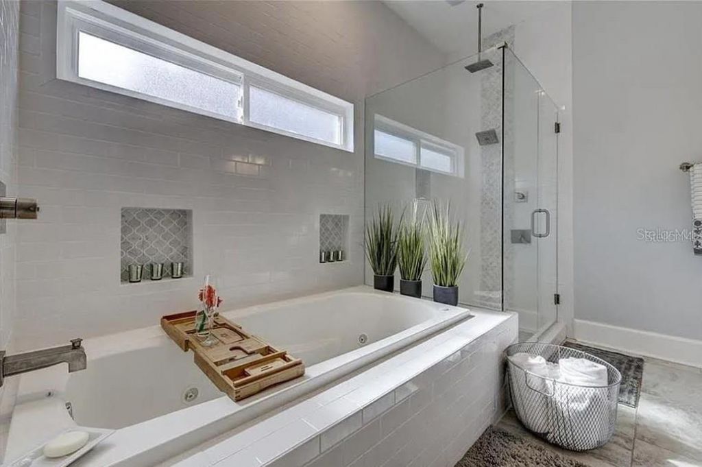 1024 16th Avenue N, Saint Petersburg, FL 33704 Photo