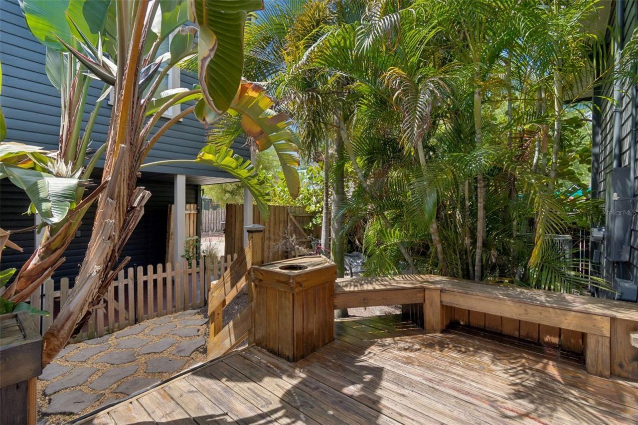1024 16th Avenue N, Saint Petersburg, FL 33704 Photo