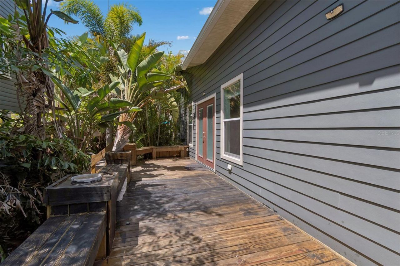 1024 16th Avenue N, Saint Petersburg, FL 33704 Photo