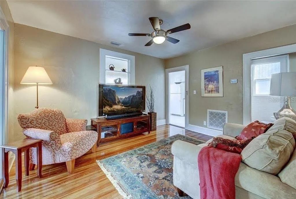 1024 16th Avenue N, Saint Petersburg, FL 33704 Photo