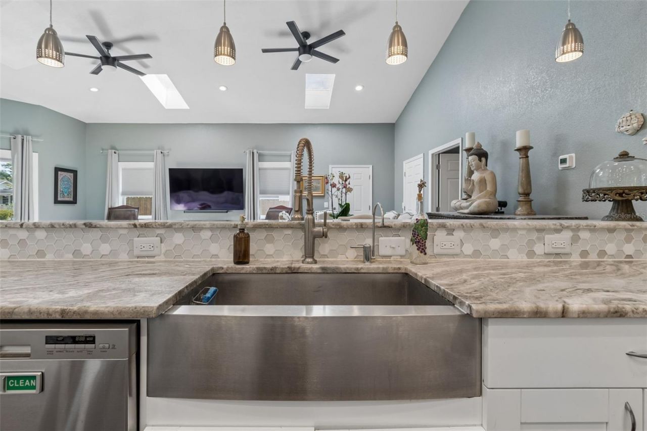 1024 16th Avenue N, Saint Petersburg, FL 33704 Photo
