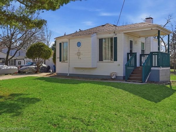 2357 Caton Farm Road , Crest Hill, IL 60403