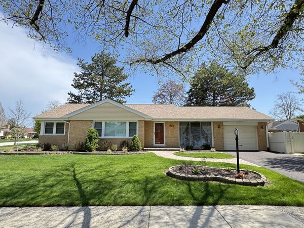 901 Brookline Lane , Park Ridge, IL 60068