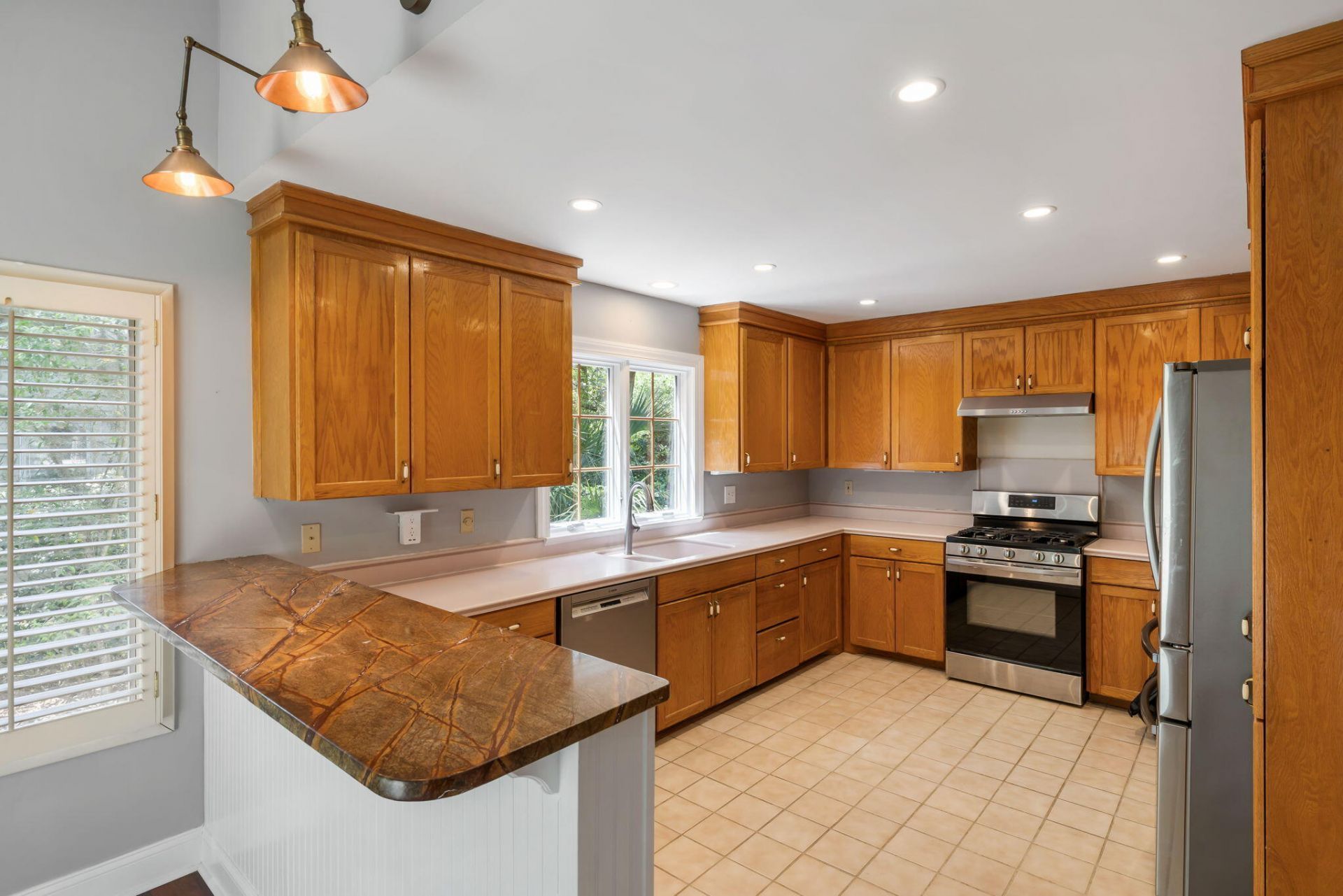 11 Angler Hall Photo 10