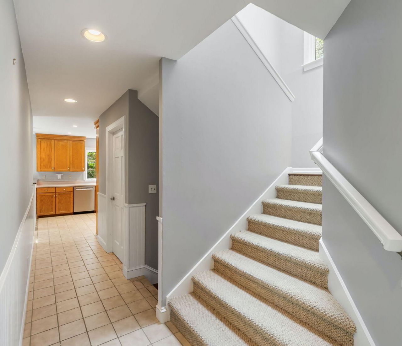 11 Angler Hall Photo 17