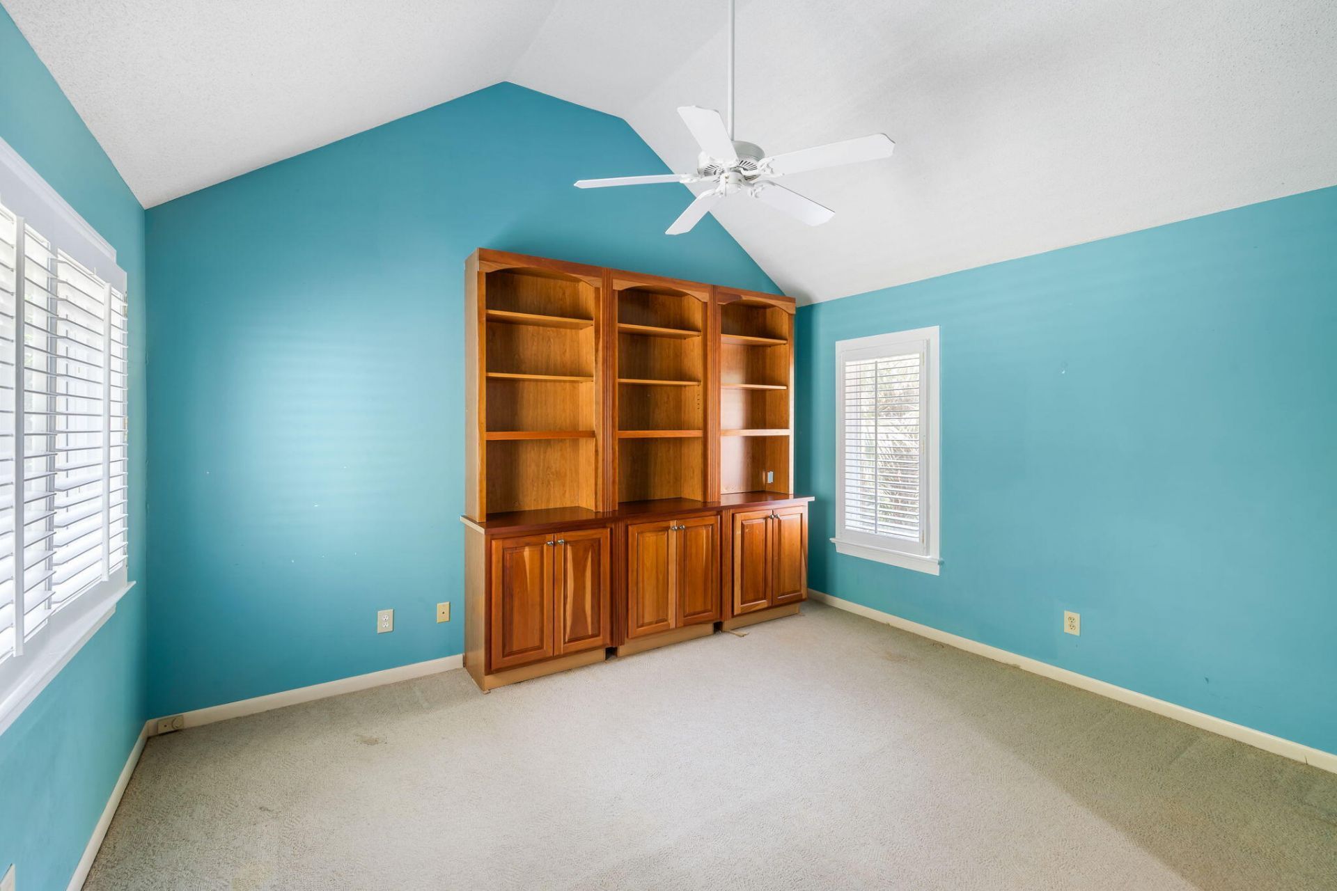 11 Angler Hall Photo 19