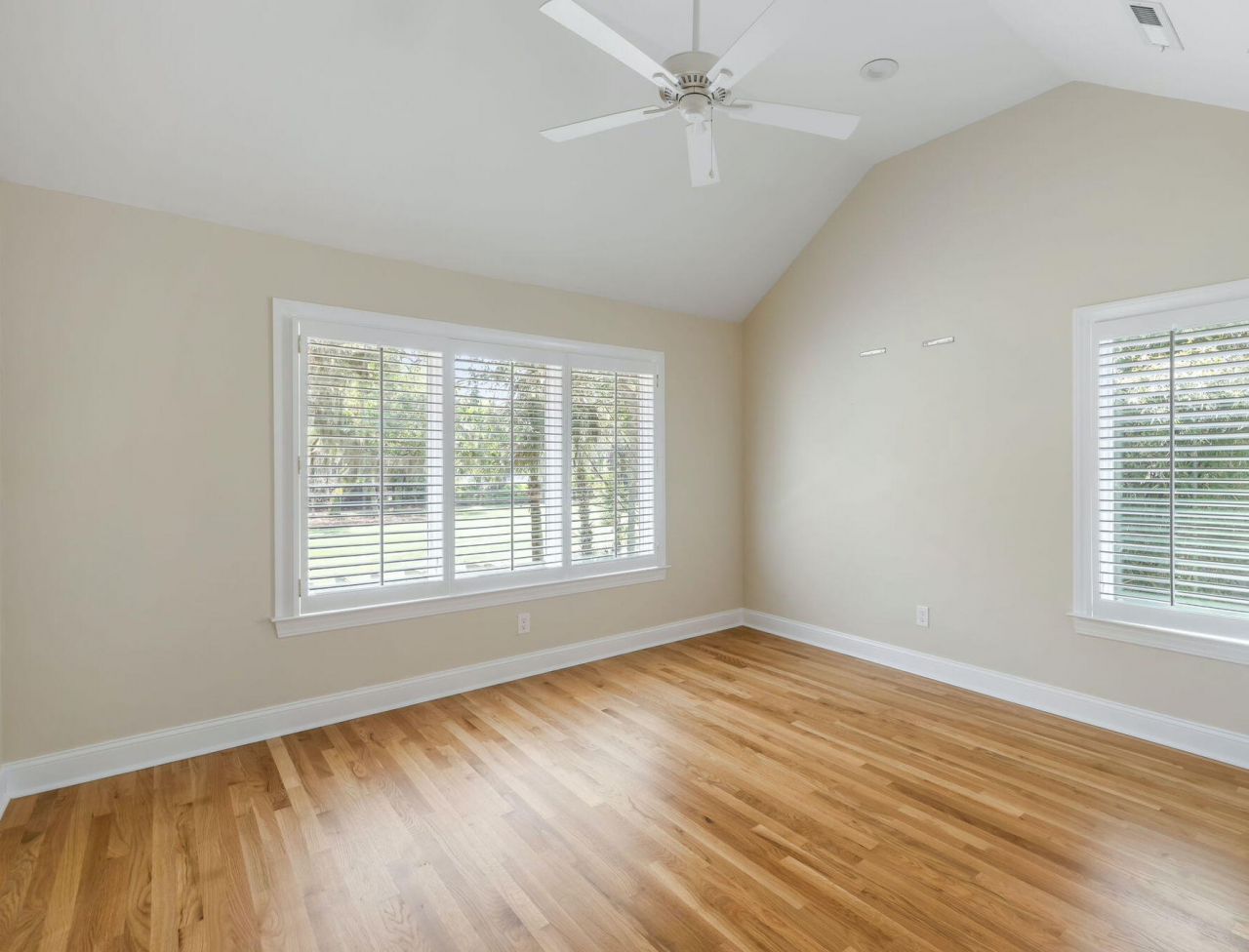 11 Angler Hall Photo 21