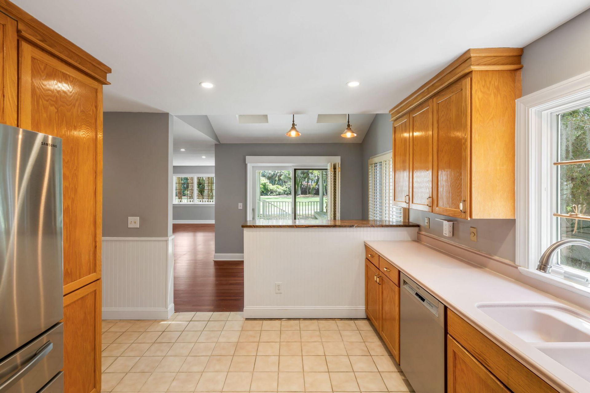 11 Angler Hall Photo 9