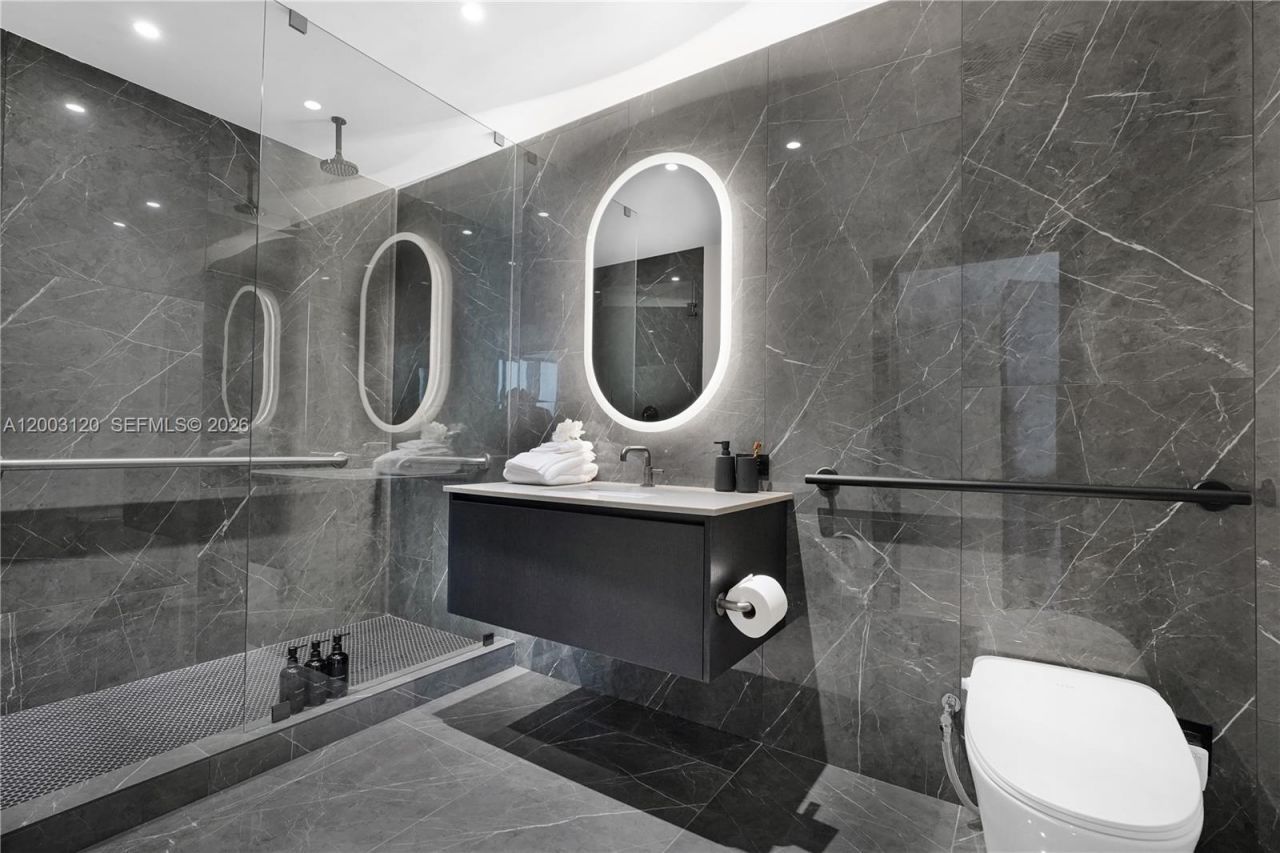 20 NE 11th St, Unit 4006, Miami, FL 33132 Photo