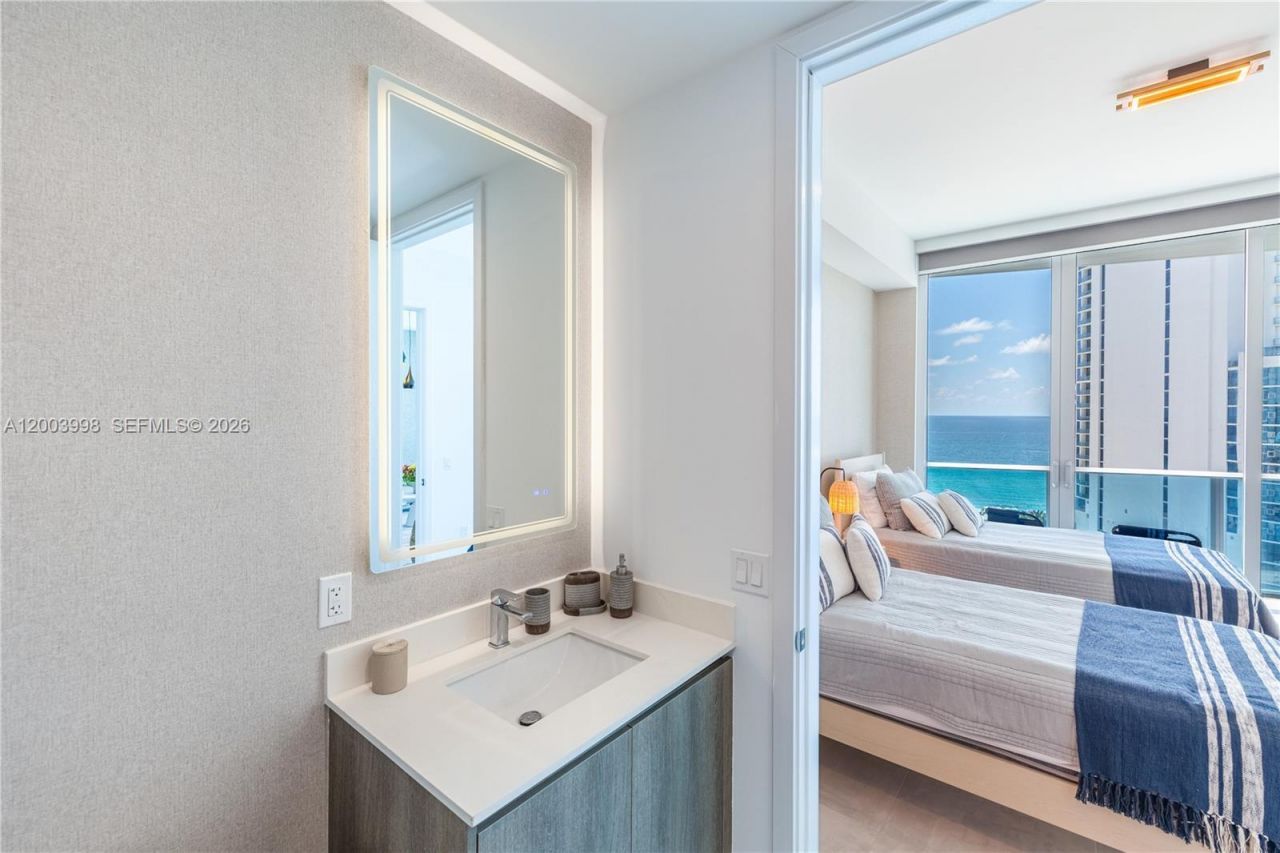 17550 Collins Ave, Unit 1202, Sunny Isles Beach, FL 33160 Photo