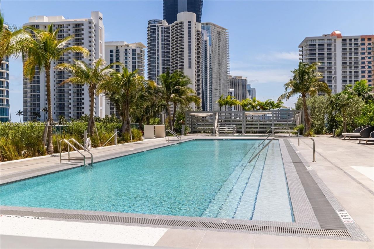 17550 Collins Ave, Unit 1202, Sunny Isles Beach, FL 33160 Photo