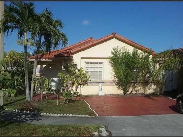 7599 W 4th Ct , Hialeah, FL 33014