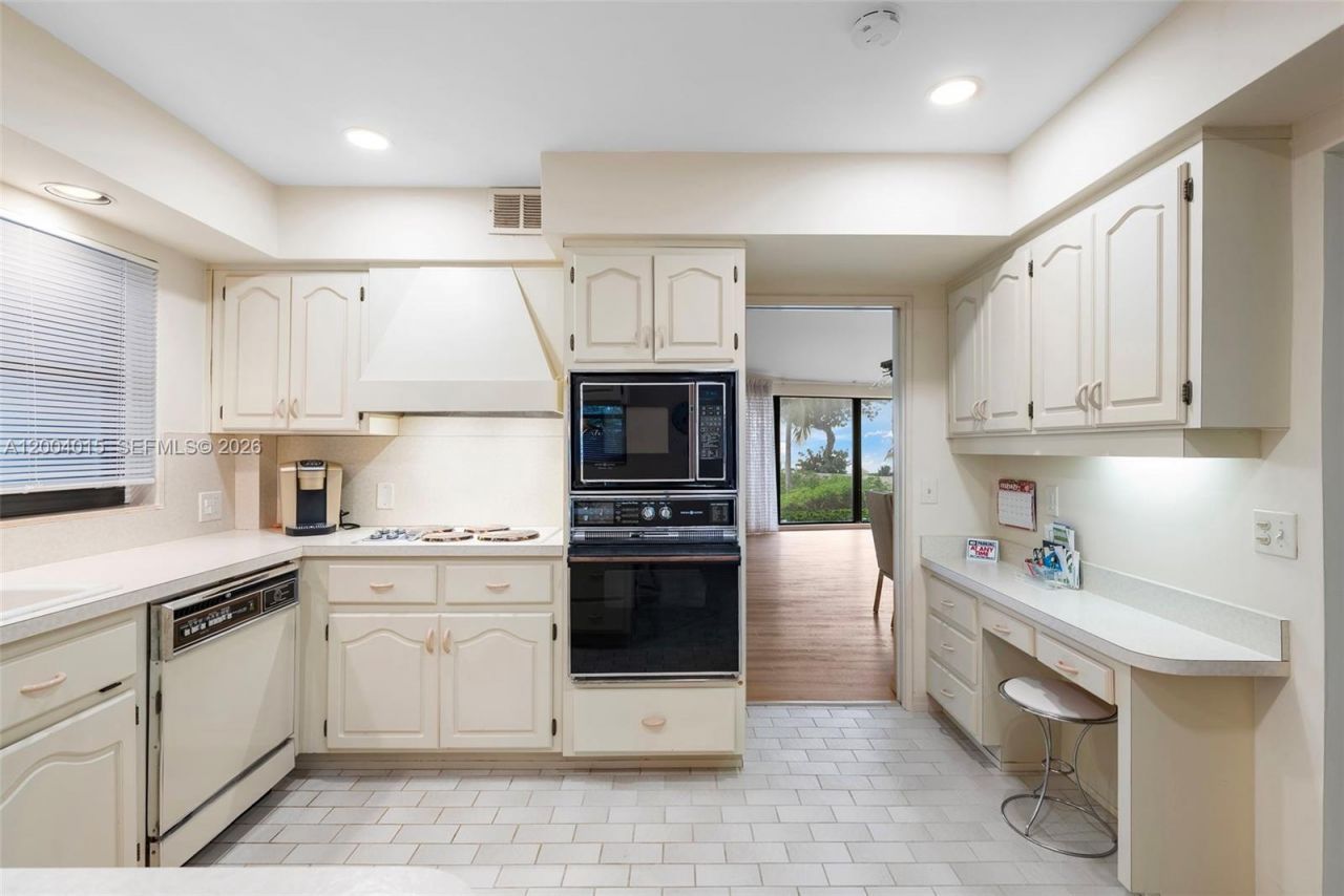 3030 N Atlantic Blvd , Fort Lauderdale, FL 33308 Photo