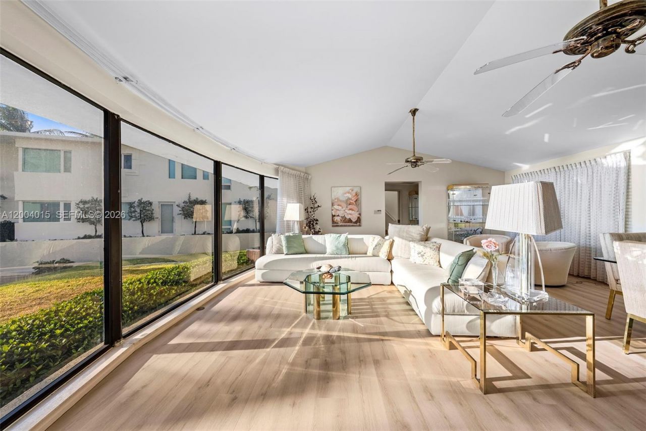 3030 N Atlantic Blvd , Fort Lauderdale, FL 33308 Photo