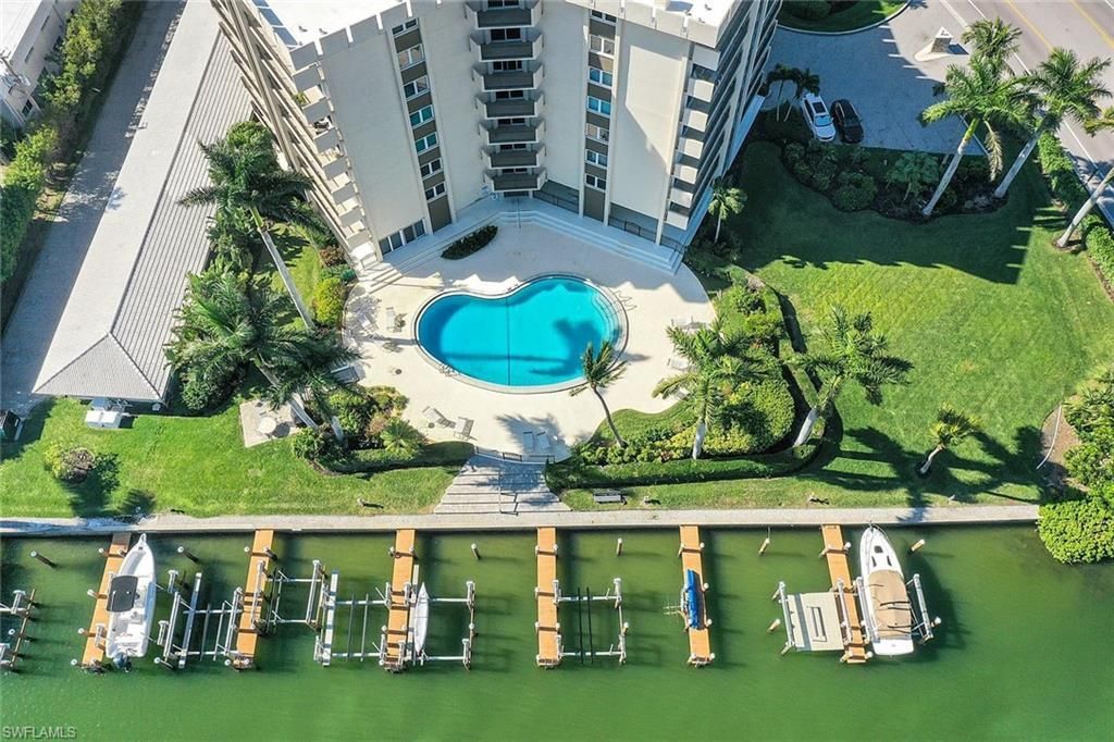 2150 Gulf Shore Blvd N, Unit 705, Naples, FL 34102 Photo