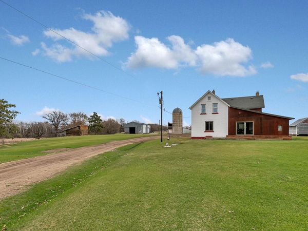 18848 223rd Street , Richmond, MN 56368