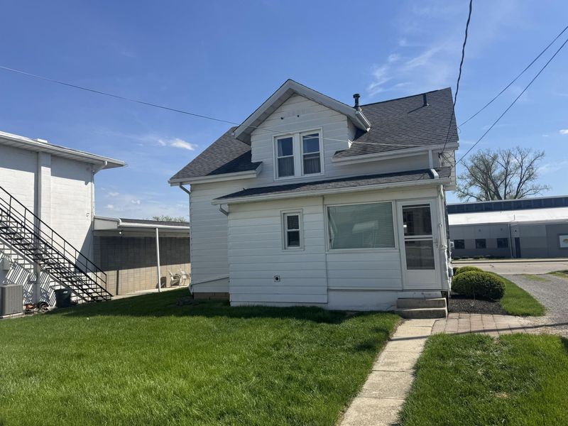 559 E Market Street, Celina, OH 45822 Photo 2