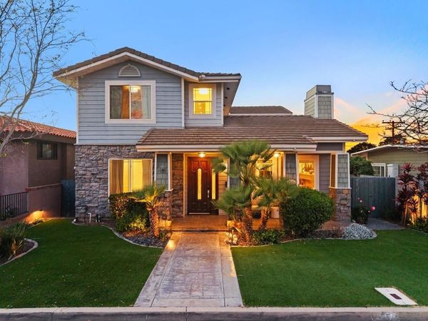 1550 Morenci St , San Diego, CA 92110