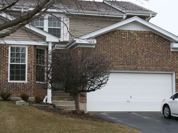 1044 Chelsea Drive , Bartlett, IL 60103