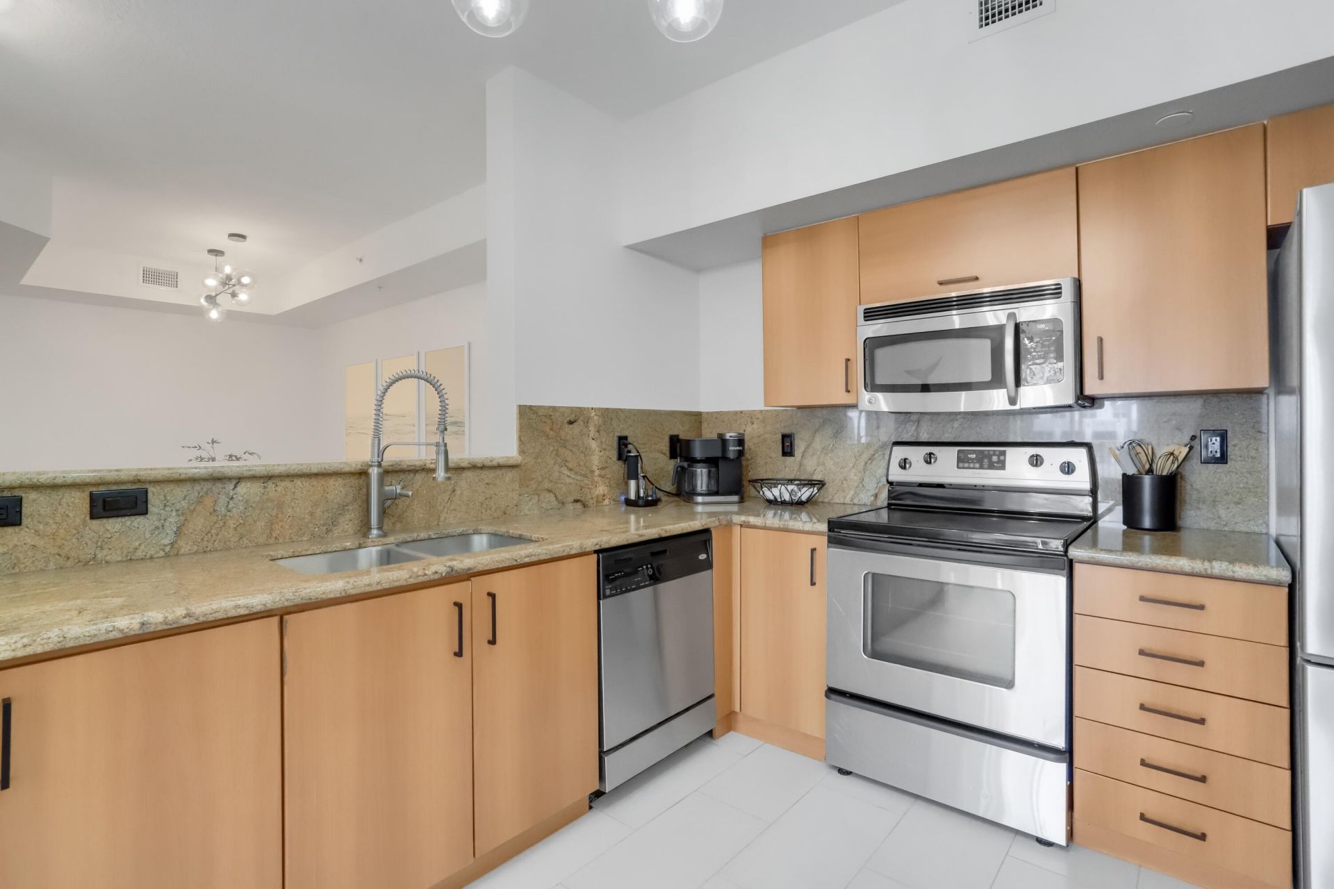 250 NE 3rd Avenue, Unit 1-211, Delray Beach, FL 33444 Photo