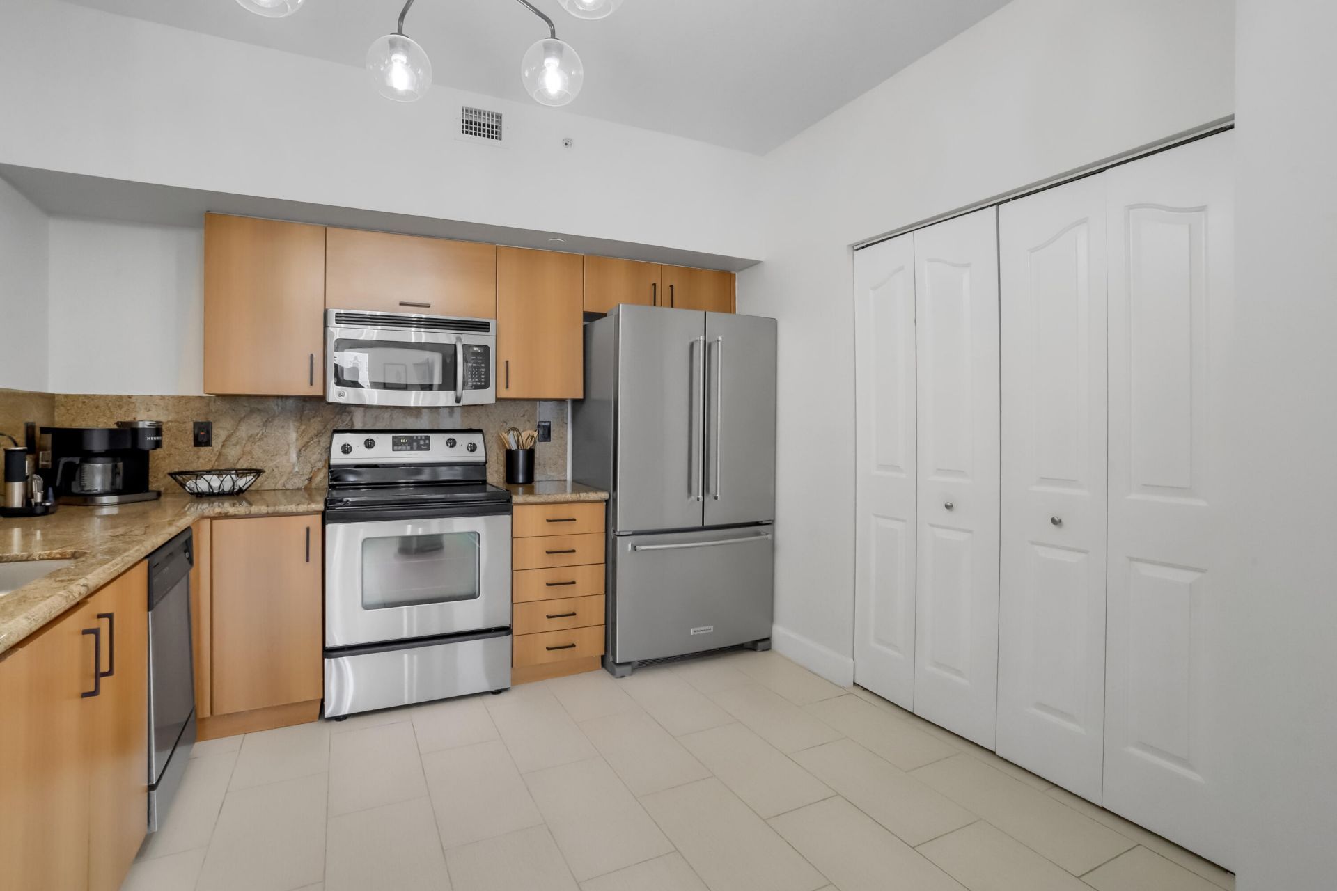 250 NE 3rd Avenue, Unit 1-211, Delray Beach, FL 33444 Photo