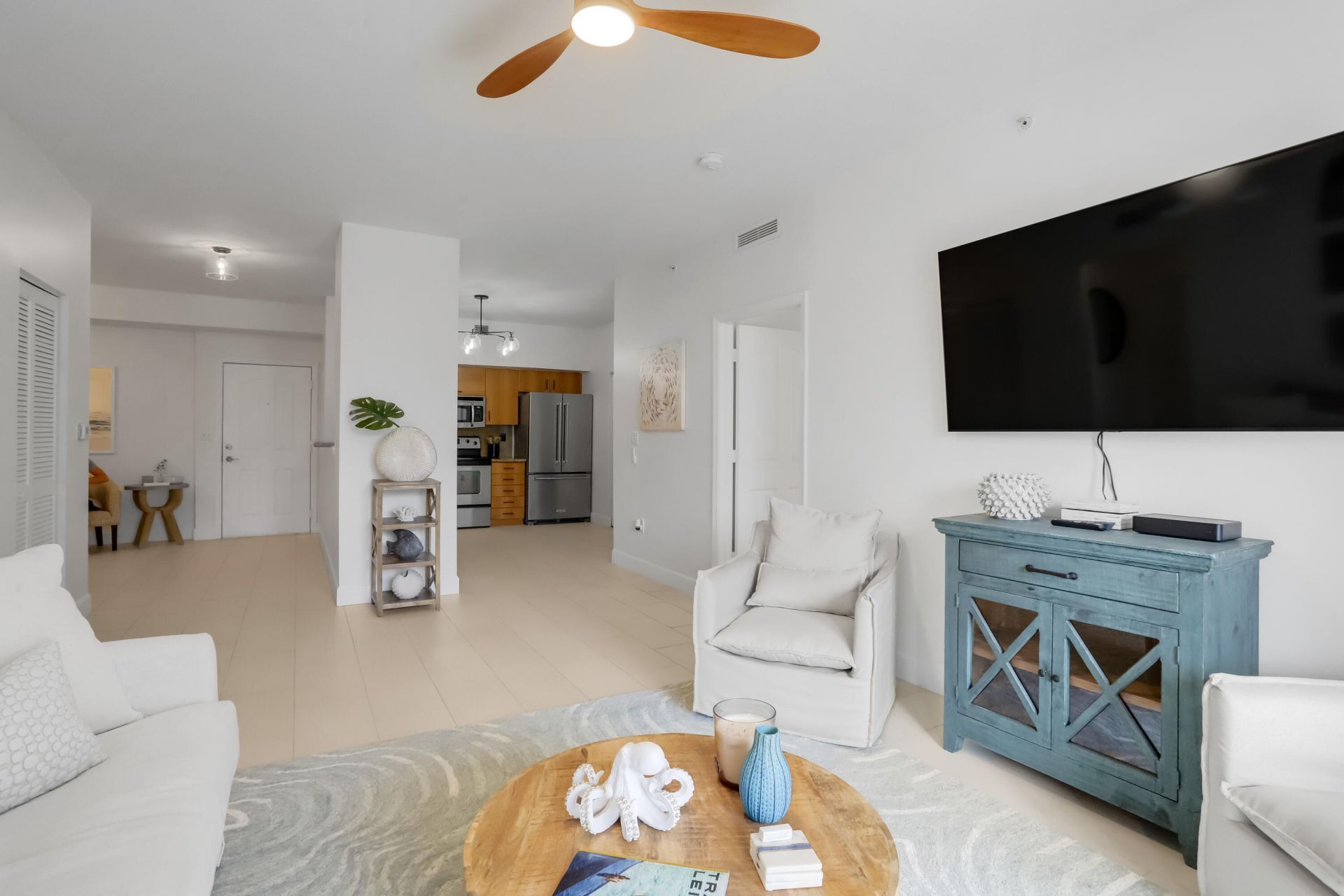 250 NE 3rd Avenue, Unit 1-211, Delray Beach, FL 33444 Photo